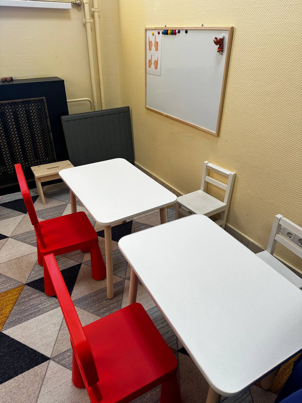 Интерьер центра Маленький город